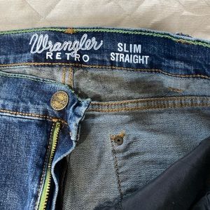 Wrangler mens slim/straight jeans   Size 34x32. Never worn